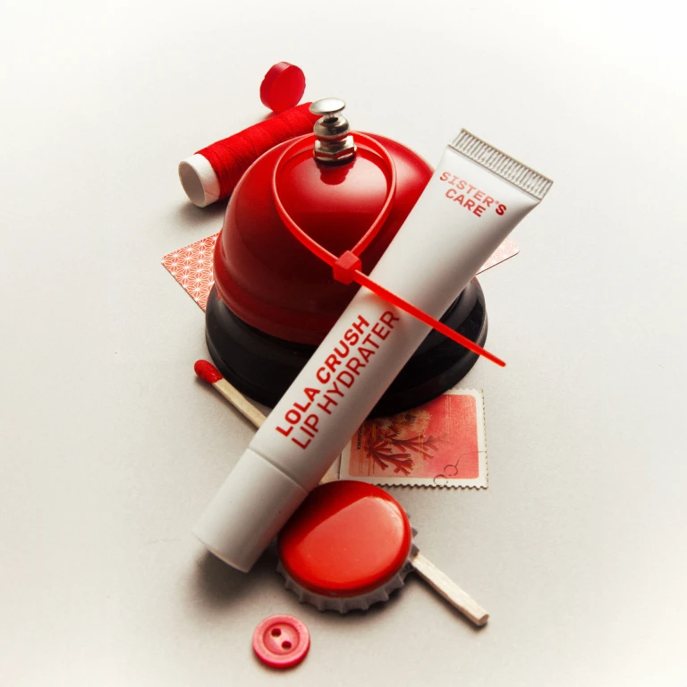 Бальзам для губ Lip Hydrater LOLA CRUSH